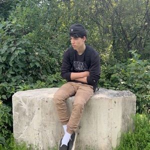 Meet your Posher, Dylan